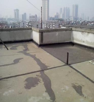 邻水漏水维修 楼顶漏水是什么原因，楼顶漏水维修方法是什么?